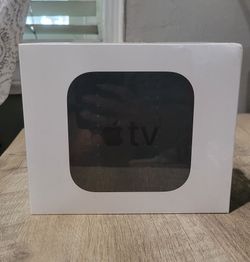Apple TV 4K (1st Gen) 32GB  Media Streamer - Black New Sealed