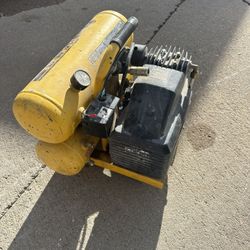 DEWALT D55153 1.1 HP 4 Gallon Electric Air Compressor