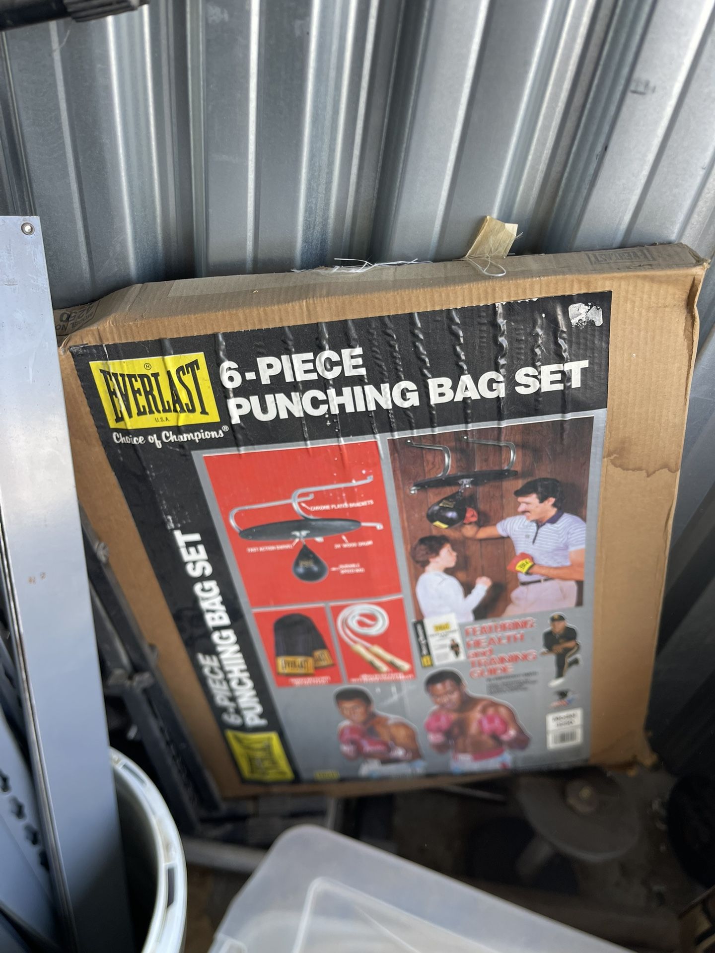 6 Piece Punching Bag Set New Vintage