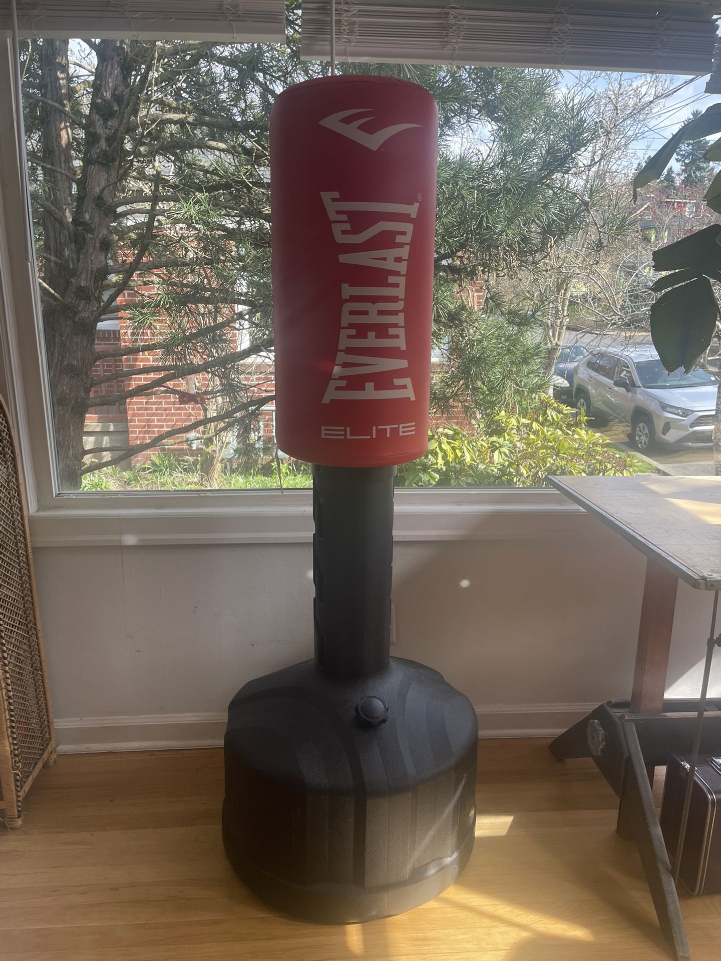Everlast Elite Freestanding Heavy Punching Bag