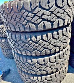 285/75/18 Goodyear 📍📍 Vendo un set de llantas con 80% de vida las 4 📍🌟