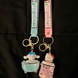 Hello Kitty Liquid Keychain 