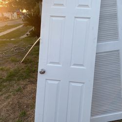 Hollow core interior door 27 1/2 x 80