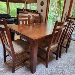 Dining Room Table 70 inches long by 42 inches wide 30 Inch Tall