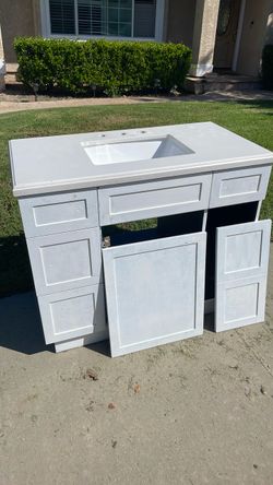42 inch vanity base cabinet sink great cond stone or marble top
