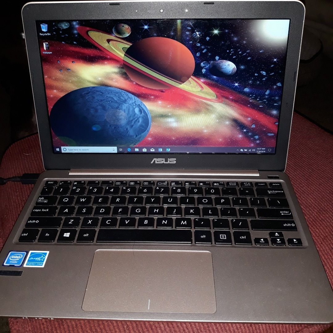 Asus e200ha Ultra Thin Laptop