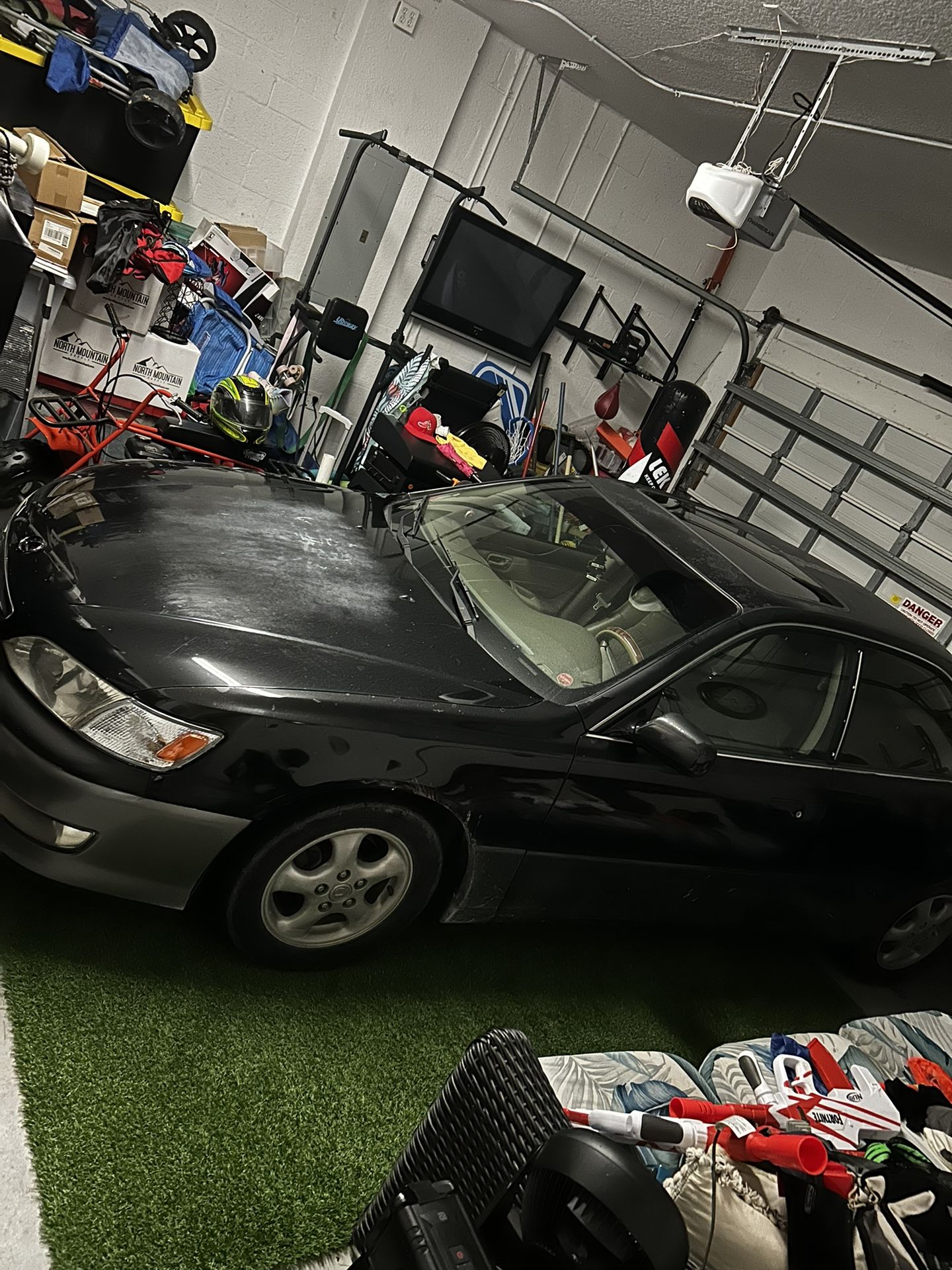 LEXUS