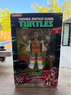 TMNT WWE Ninja Superstars  as ultimate warrior Playmates NIB
