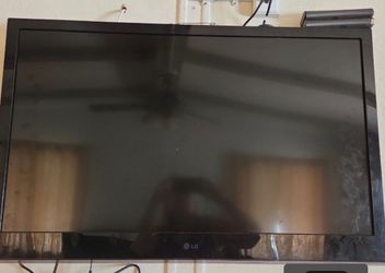42" LG TV