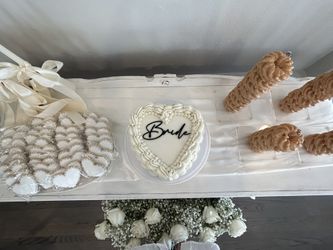 Bride Cake Charm