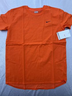 T-sirts. Nike. Woman, S, M Size. Brand New. 