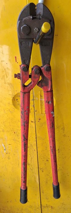 BOLT CUTTERS