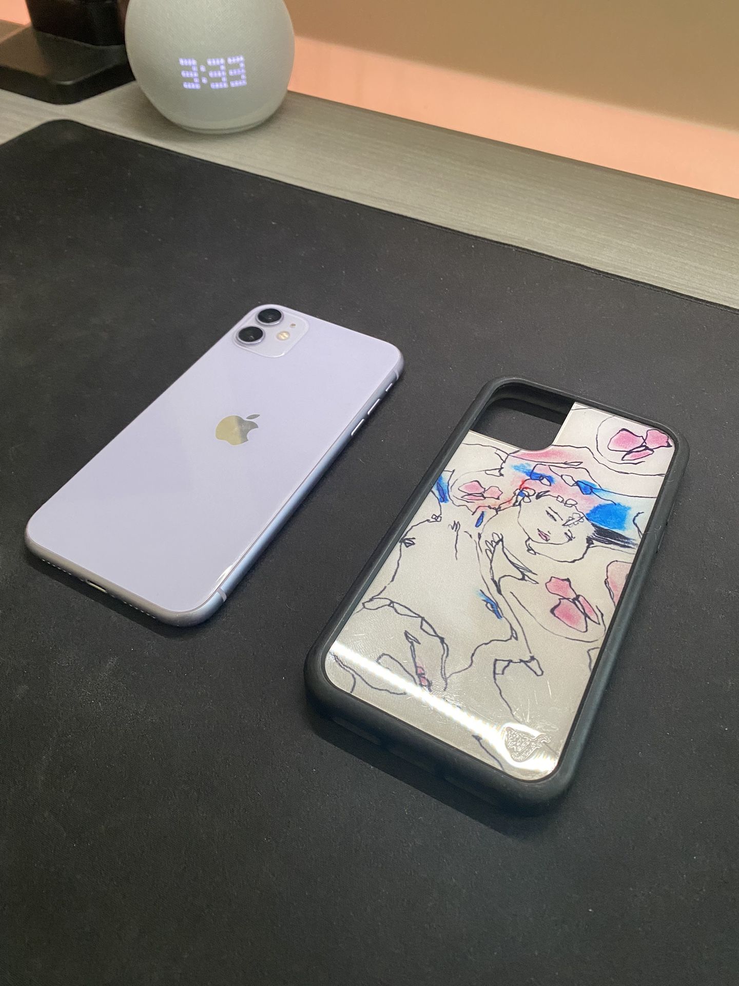 Unlocked iPhone 11 64gb With Case