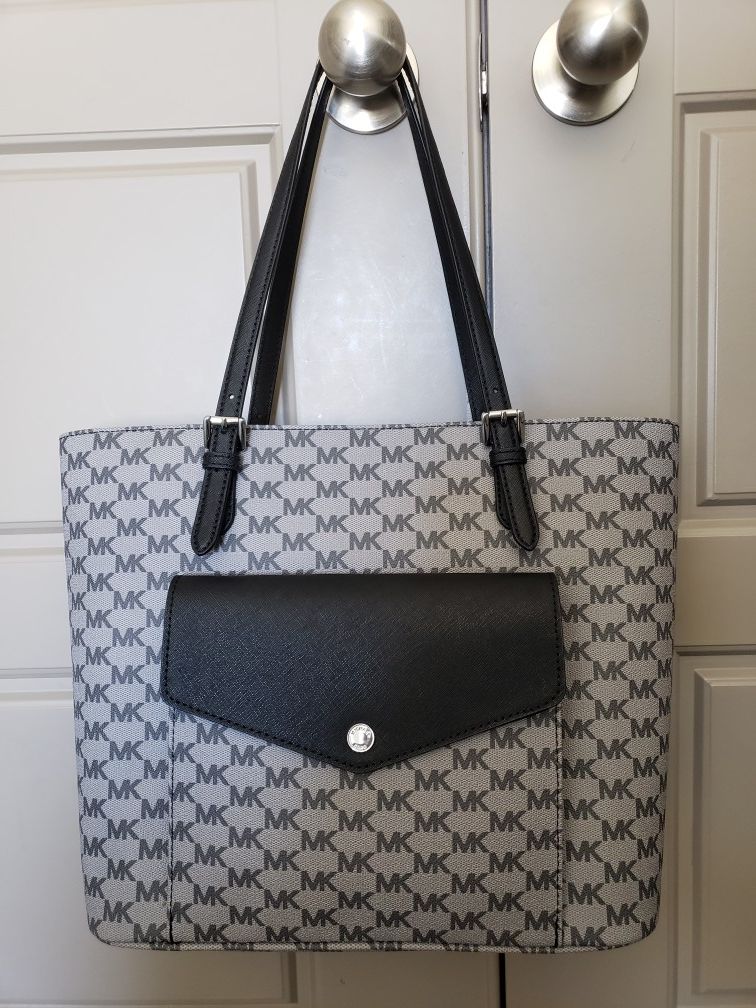 New Michael kors large Purse