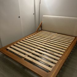 CB2 Drommen Acacia Wood Platform Bed – Queen | Excellent Condition