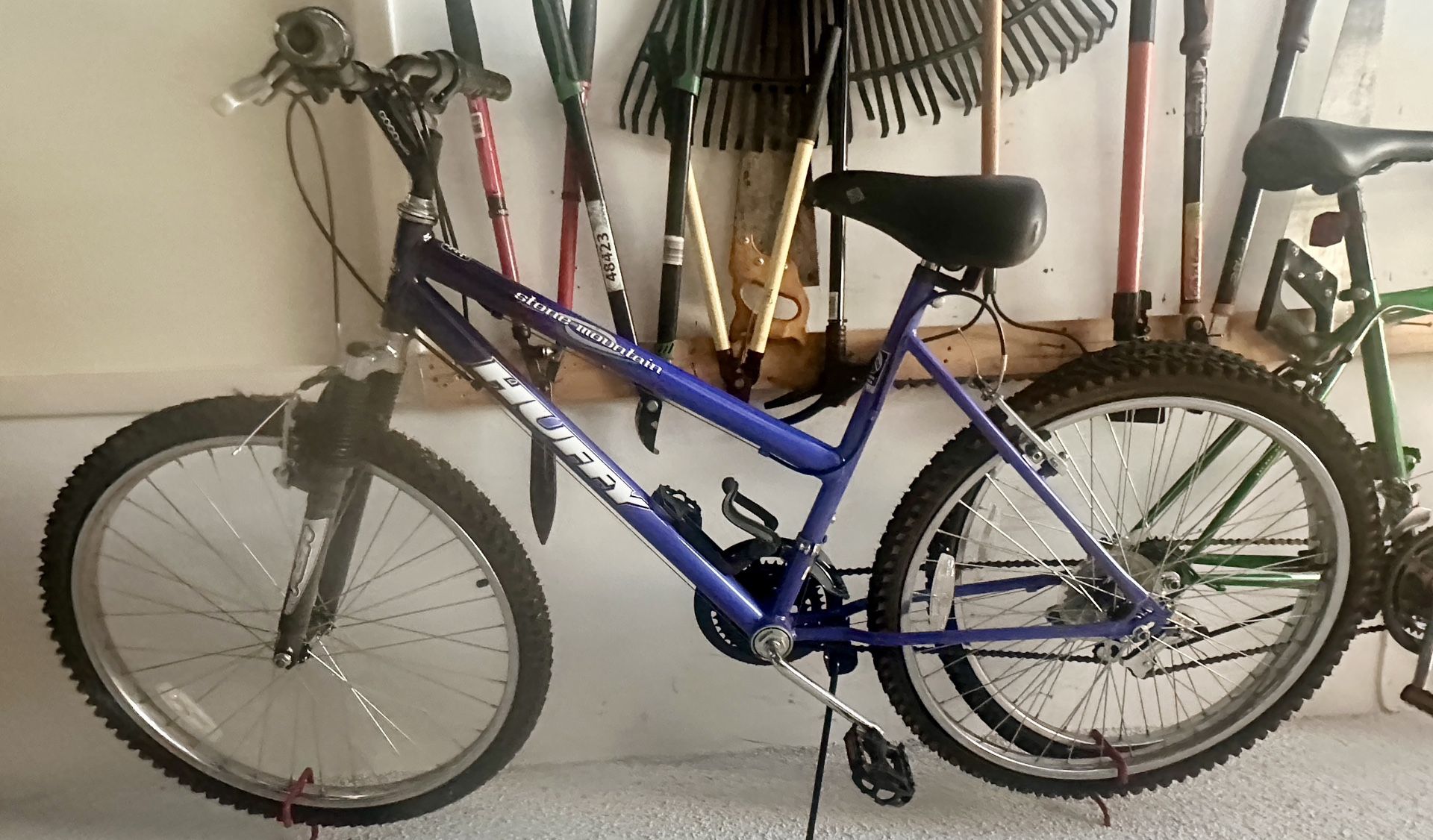 Huffy Stone Mountain Bicycle -Blue *MakeAnOffer*