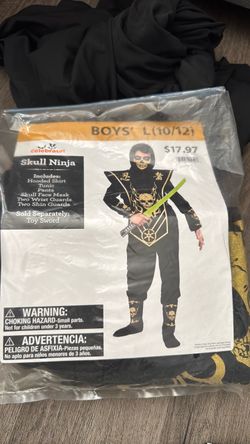 Costume