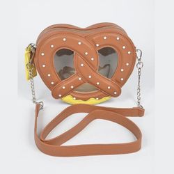 Pretzel Purse 🥨 