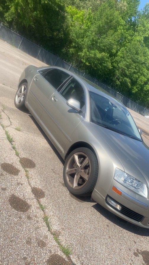 2010 Audi A8