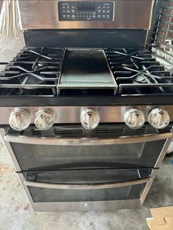 Used GE stove 200 obo