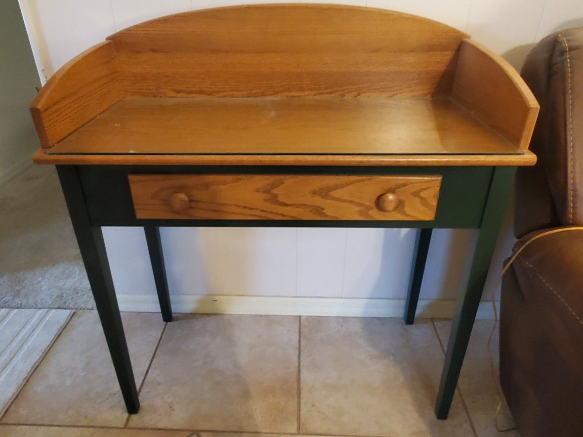 Cute Desk and Chair for Sale!
