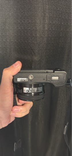 Sony Mirrorless Camera with Lens a5100
