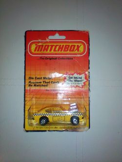 Matchbox Maxi Taxi 1983 in package