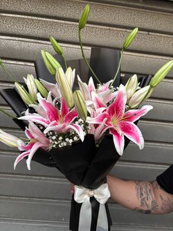 Fresh Lily Bouquet Sale!