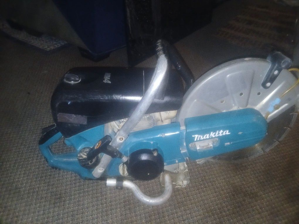 Concrete Cutting Saw