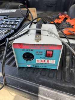 220 Volt Transformer 2000 Watt