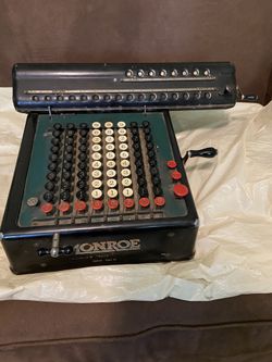 Monroe Calculating/Adding Machine - Vintage