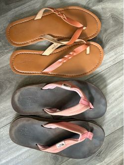 North Face women’s slippers