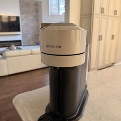 Nespresso Vertuo Next Coffee/espresso Maker