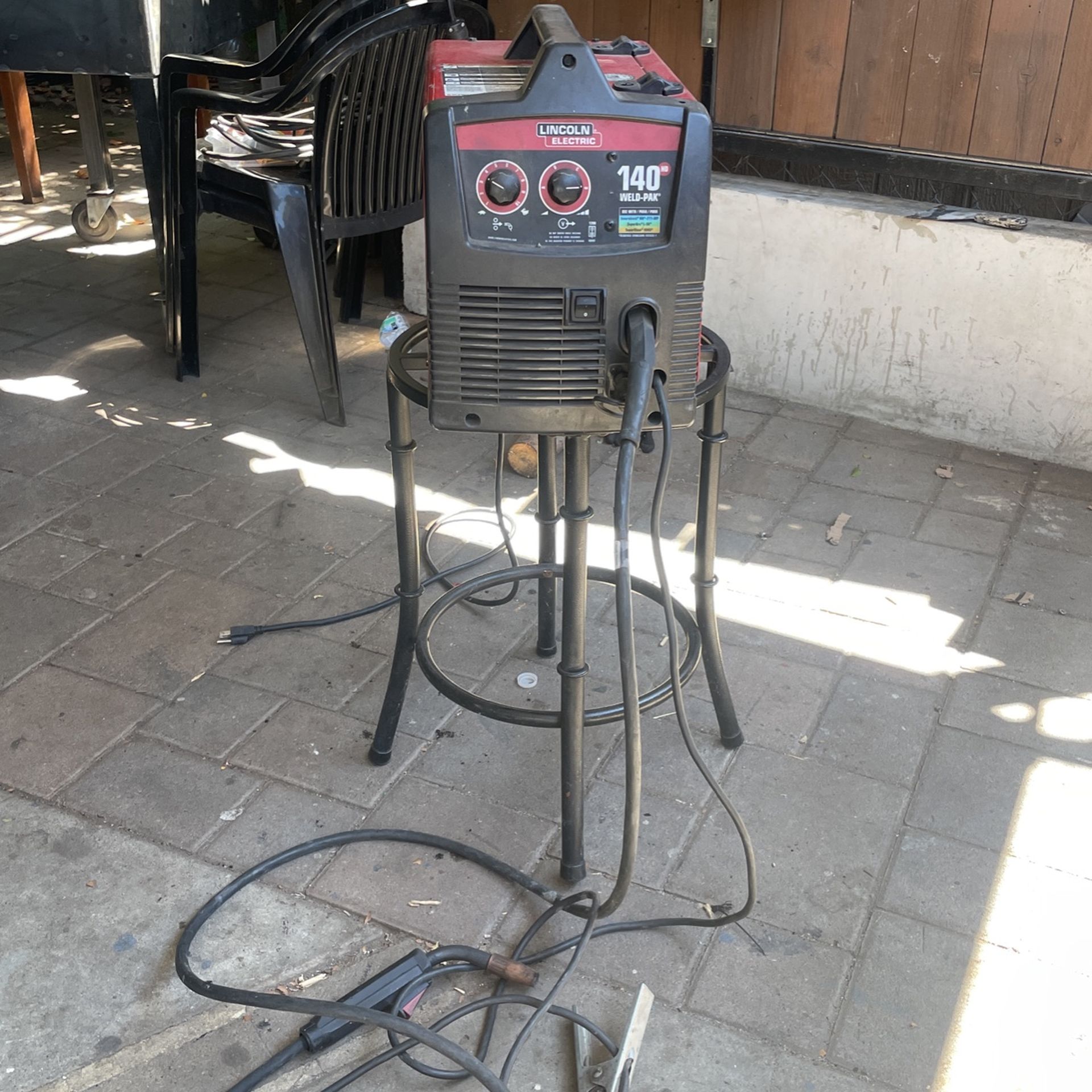 Lincoln Electric 140 Weld-Pak