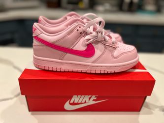 Nike Dunk Low Triple Pink