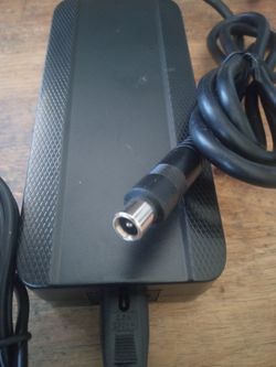 MODA AC POWER CHARGER 36V BATTERY Li-ion FOR ELECTRIC SCOOTER LIME 42 VOLTS - 2A