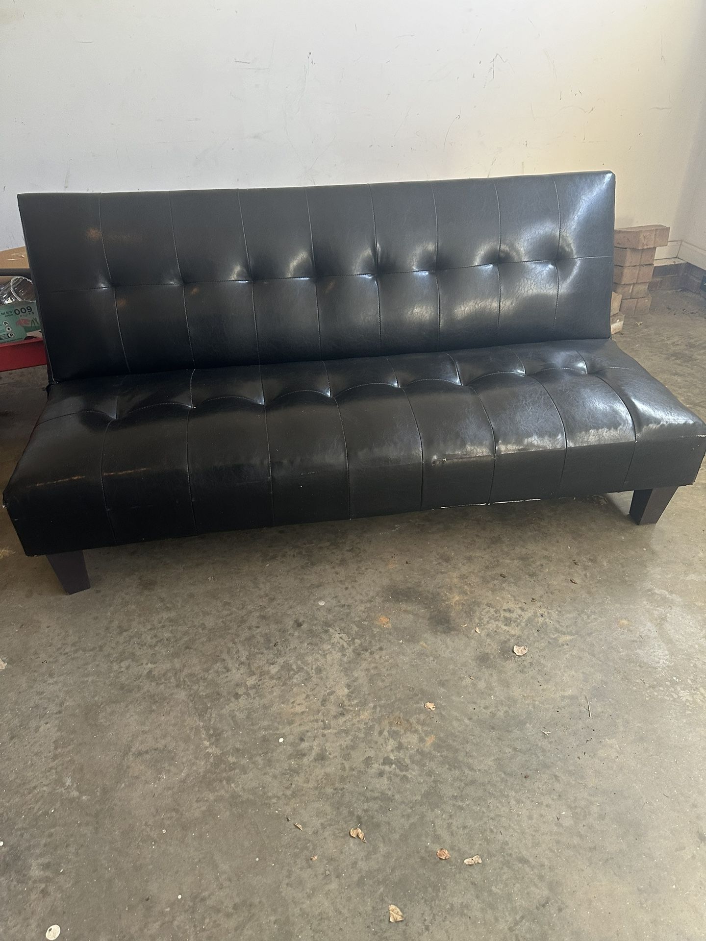 Black Futon 