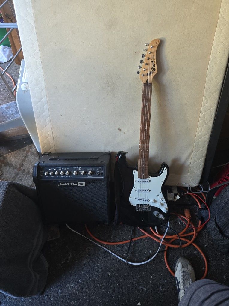 Cort Sp-3 Strat Style Worth New Strings And Set Up Ready To Play Plus Line 6 Spider 4 15 Amp
