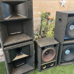 2 Cerwin-Vega speakers and 3 woofers $500 (price for 5 pieces)  2bocinas cerwin- vega y 3woofer $500(precio por 5piezas)