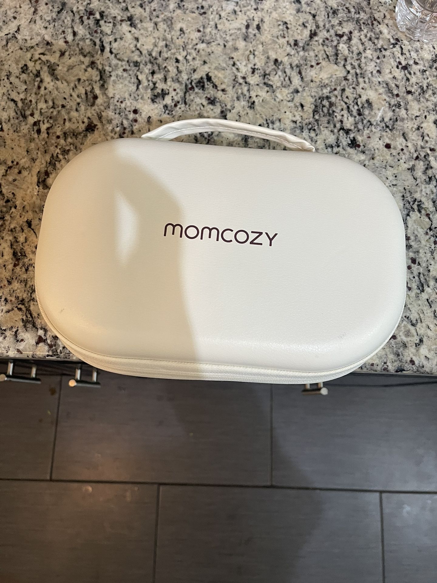 Momcozy Mobile Style Hands-Free Wearable Breast Pumps