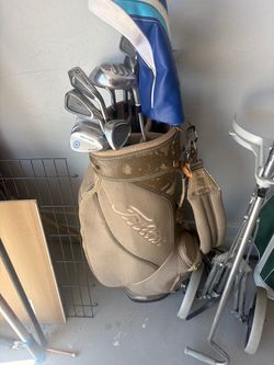 Titleist Golf Bag with Full Club Set