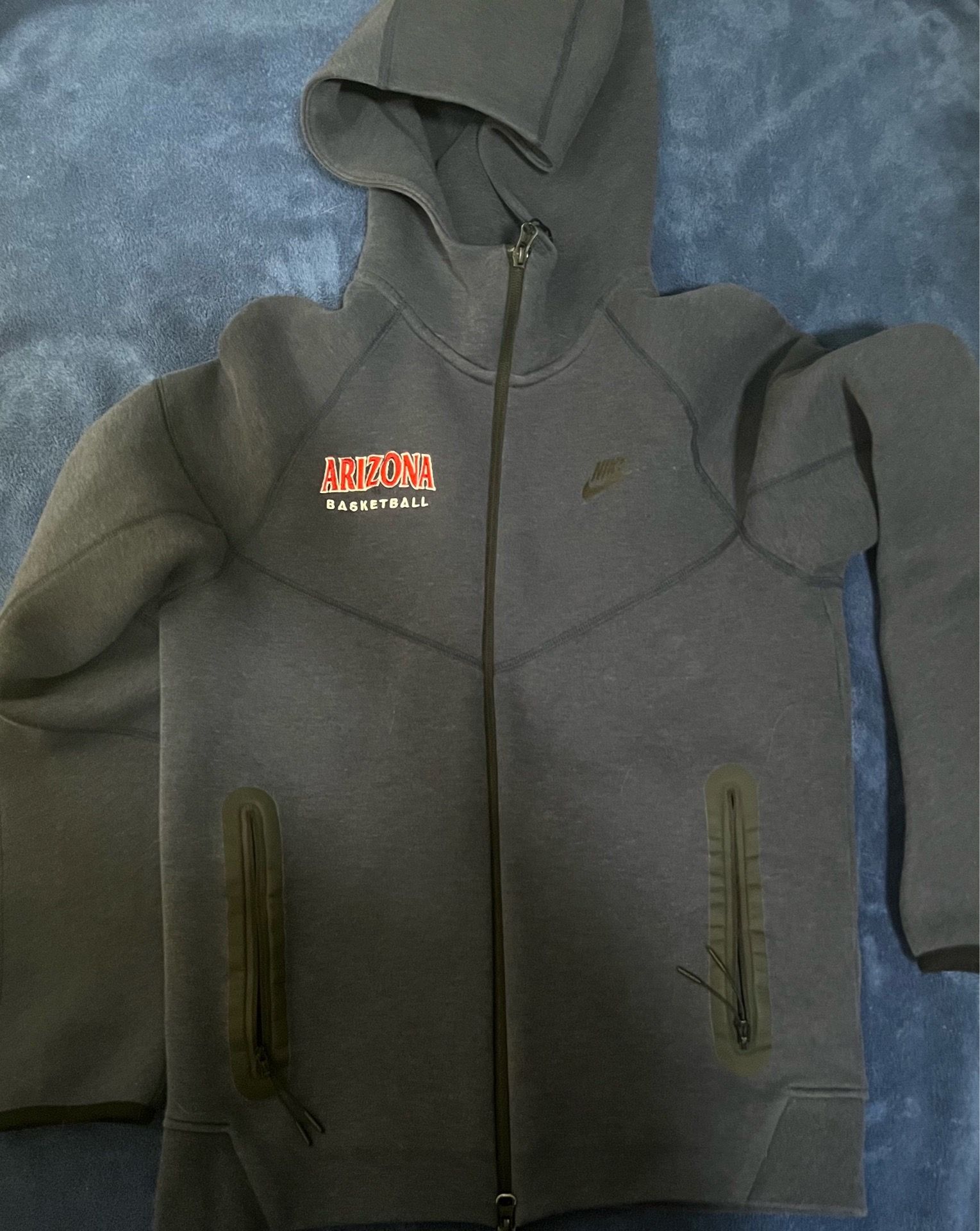 uofa wildcats player nike tech