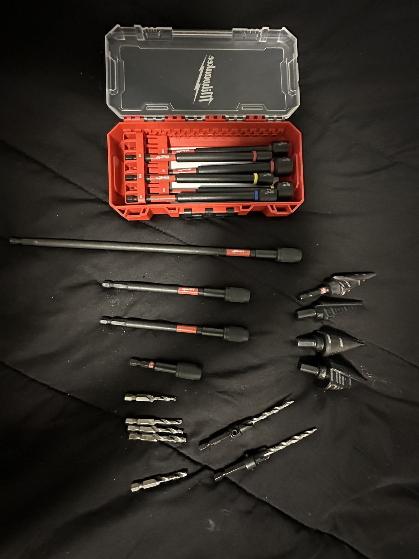 Milwaukee Driver / Extensions / Bits