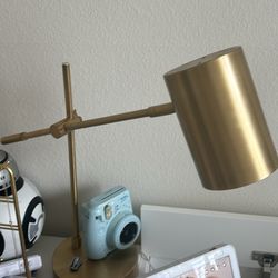 DESK LAMP