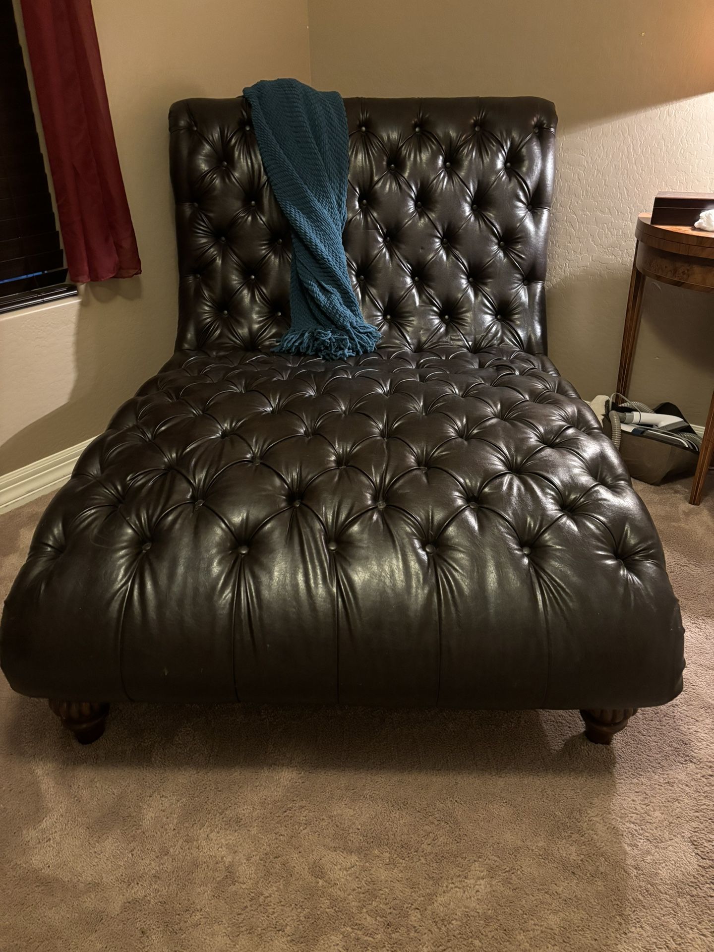 Classy Leather Chaise Lounge! - Bargain Priced To Sell!