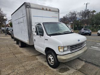 1994 E350 DIESEL BOX VAN 14 FOOT BOX....CA LEGAL....ONLY 48K MILES!! 2 NEW BATTERIES 