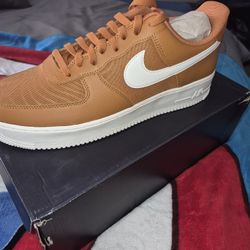 Both Air Force Ones  Size 12 Ask 60 Picre 