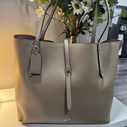 Coach Market Tote In Refined Pebble Leather