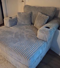 Lounge coach