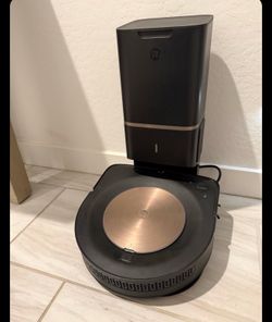Roomba S9+ Robot Vacuum Perfect Condition
